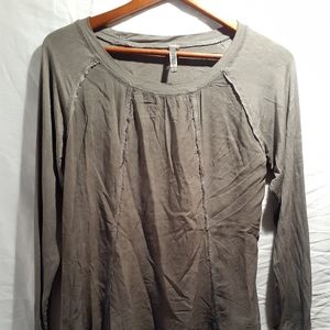 Monoreno size small casual top